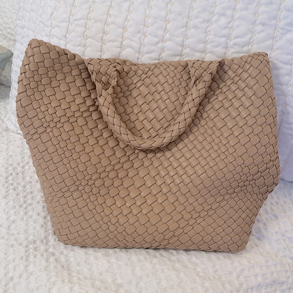 Vegan Leather tote/shoulder bag LG in color Apricot with matching cosmetic bag